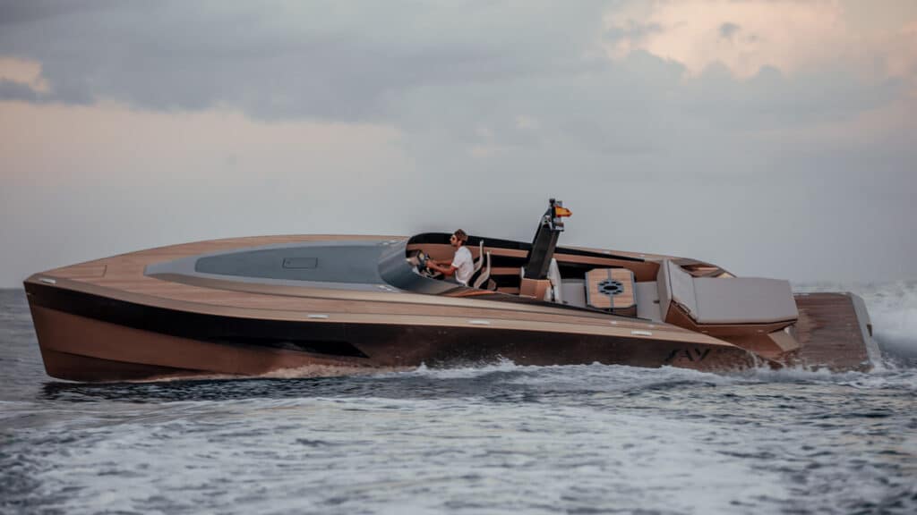 say carbon yachts