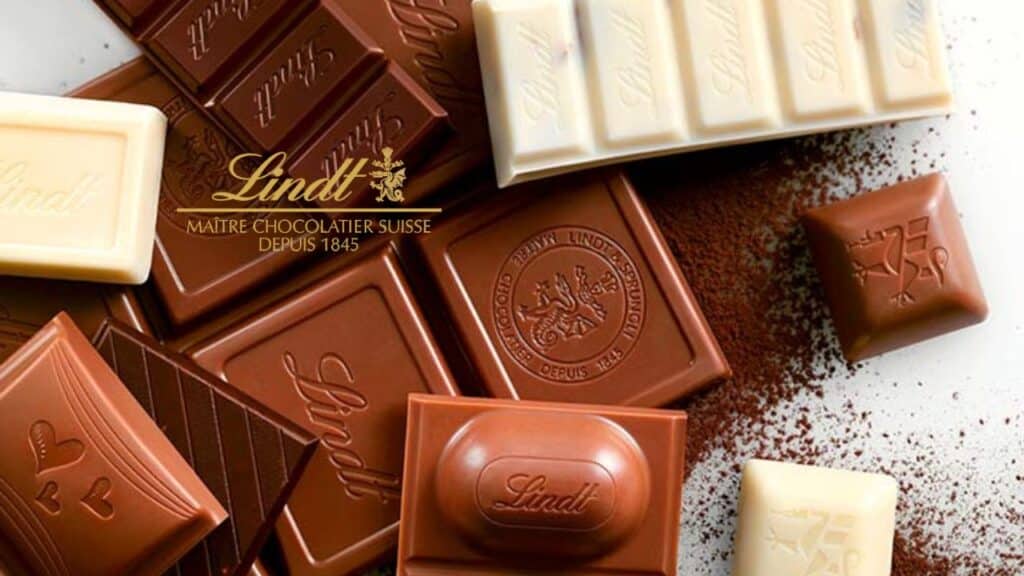 eine Gruppe von Schokoladensorten Lindt Vintage-Logos